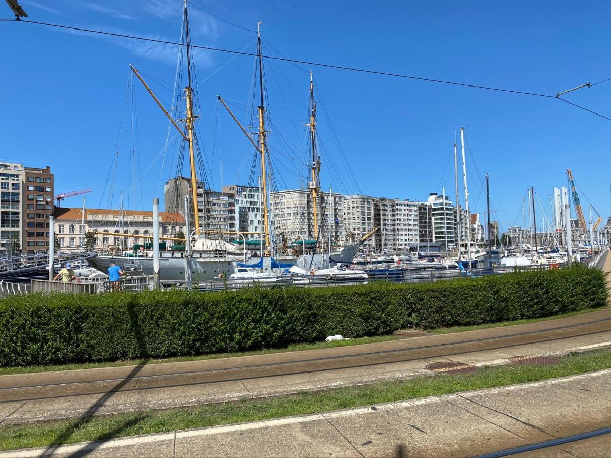 Panoramic View On Beach, Ships, Sea - Place To Be Ostende Exterior foto