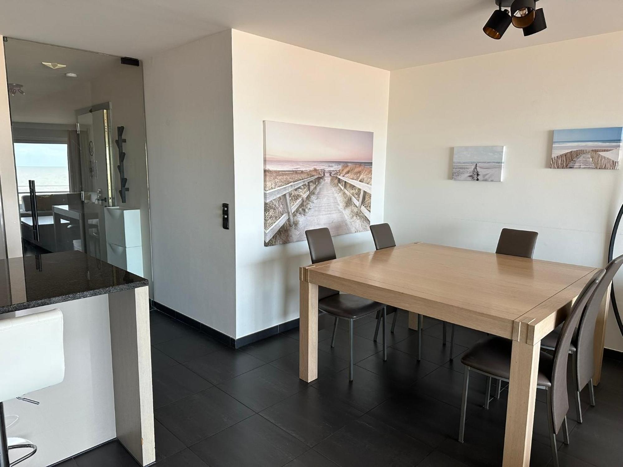 Panoramic View On Beach, Ships, Sea - Place To Be Ostende Exterior foto